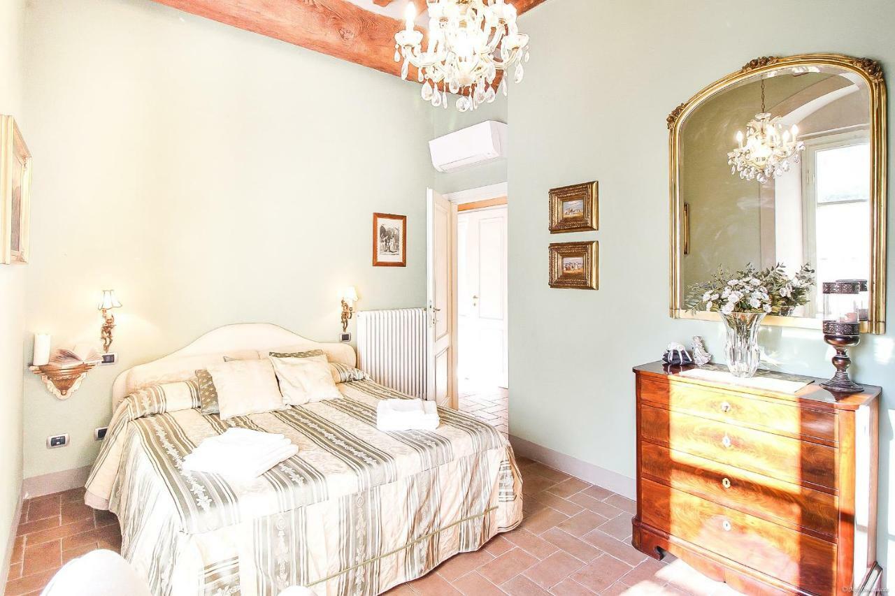Apartment Guinigi With Private Courtyard Lucca Esterno foto